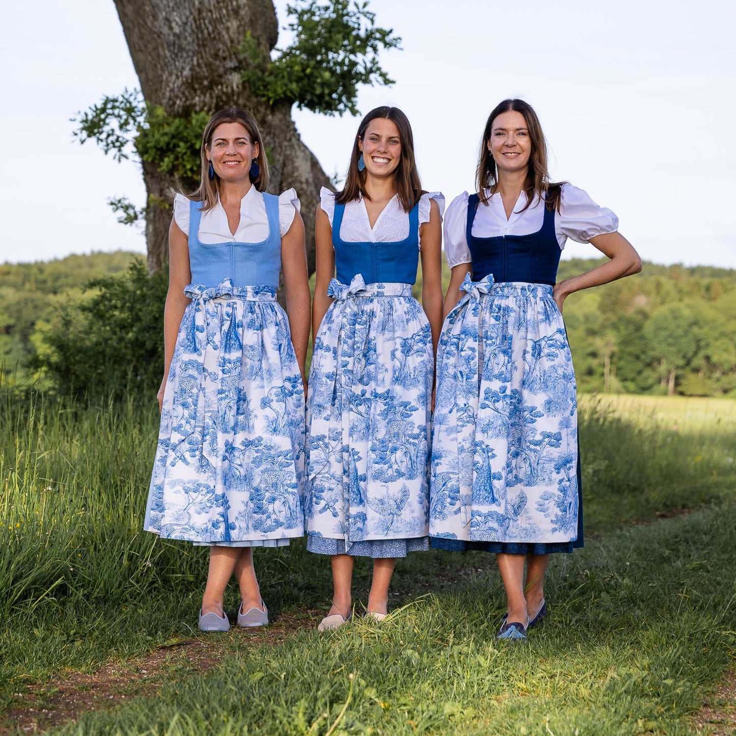 Baumwoll-Dirndlschürze Elena Royalblau