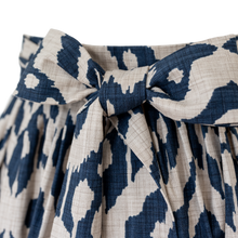 Laden Sie das Bild in den Galerie-Viewer, Baumwoll-Dirndlschürze Florentine