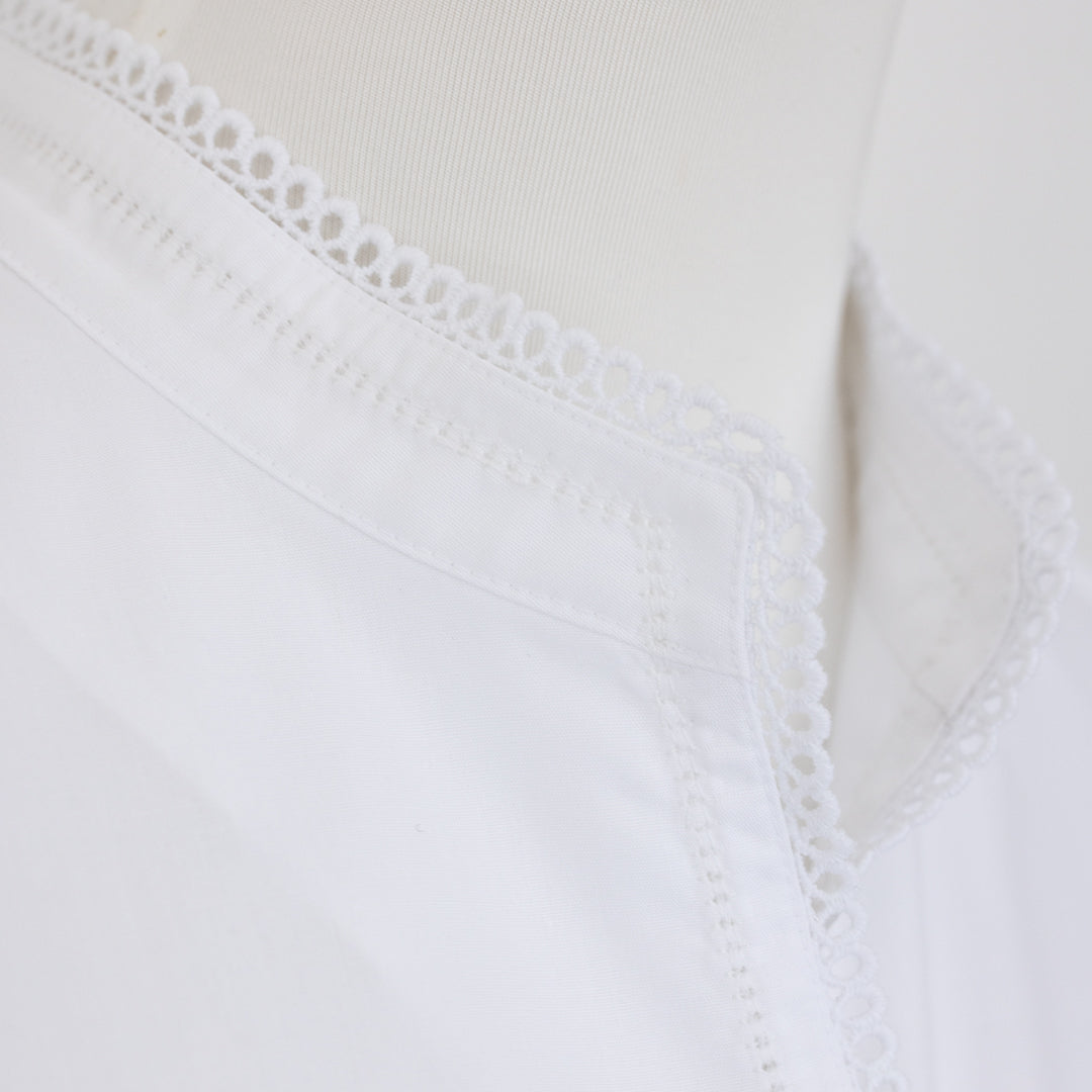 Detailansicht Dirndlbluse Stehkragen 3/4 Arm Waldorff