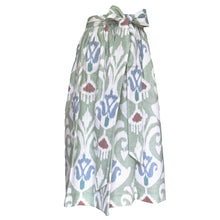 Laden Sie das Bild in den Galerie-Viewer, Baumwoll-Dirndlschürze Ornamente Salbei