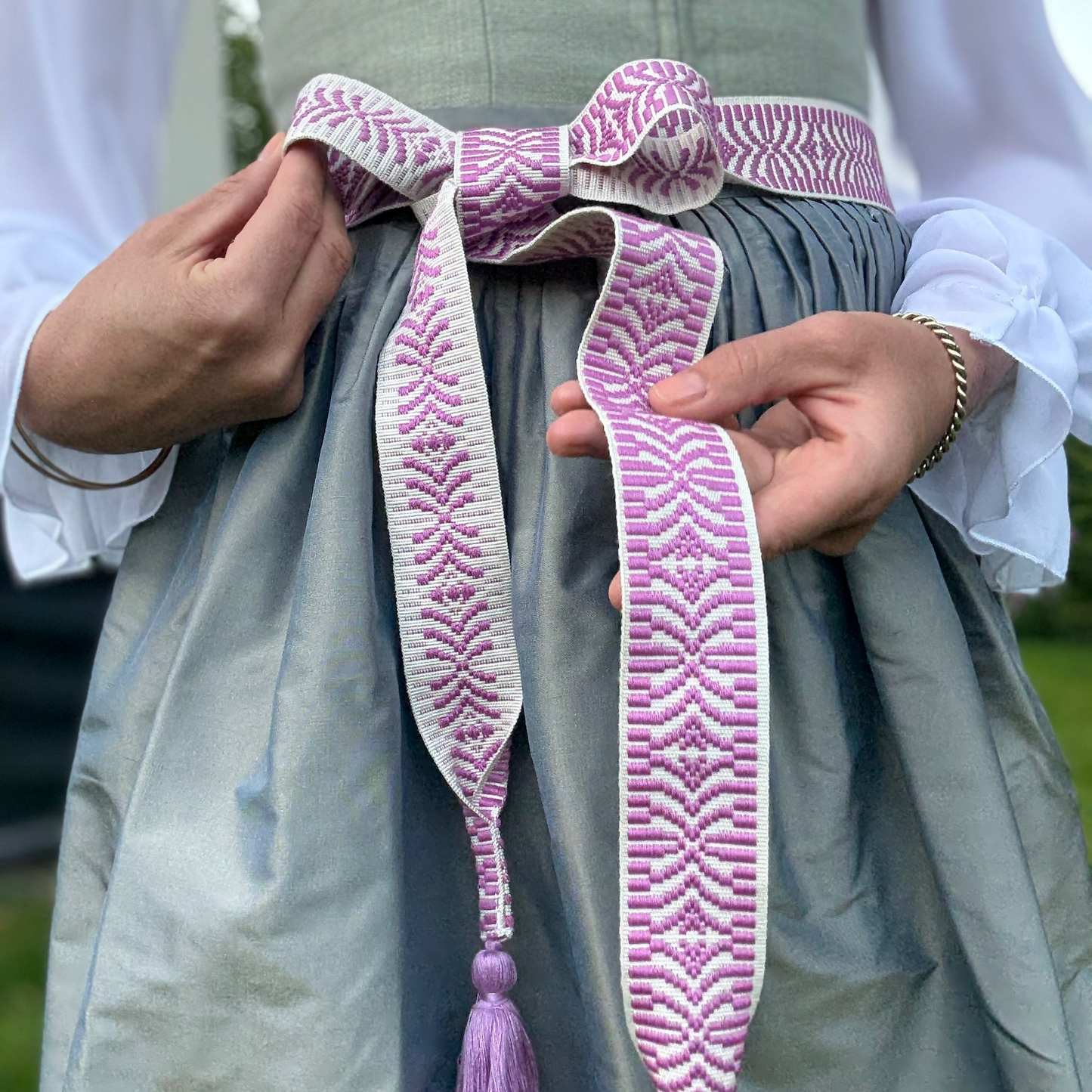 Dirndl Belt "Flieder" von Lace