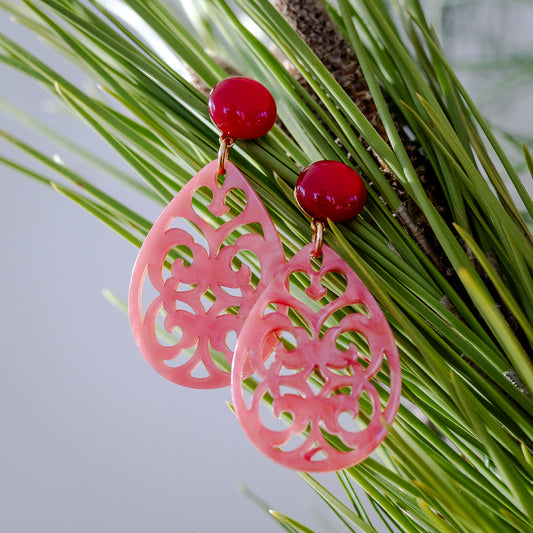 Annabelle - Ornament Ohrringe in zartem Pink mit verschiedenen Cabochons