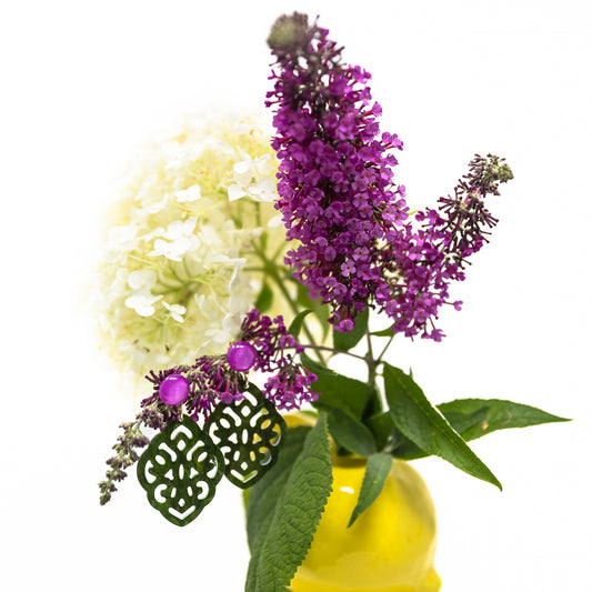 Josefine Ornament-Ohrringe in grün und purple Cabochon