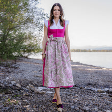 Laden Sie das Bild in den Galerie-Viewer, Baumwoll-Dirndlschürze Helene in Fuchsia