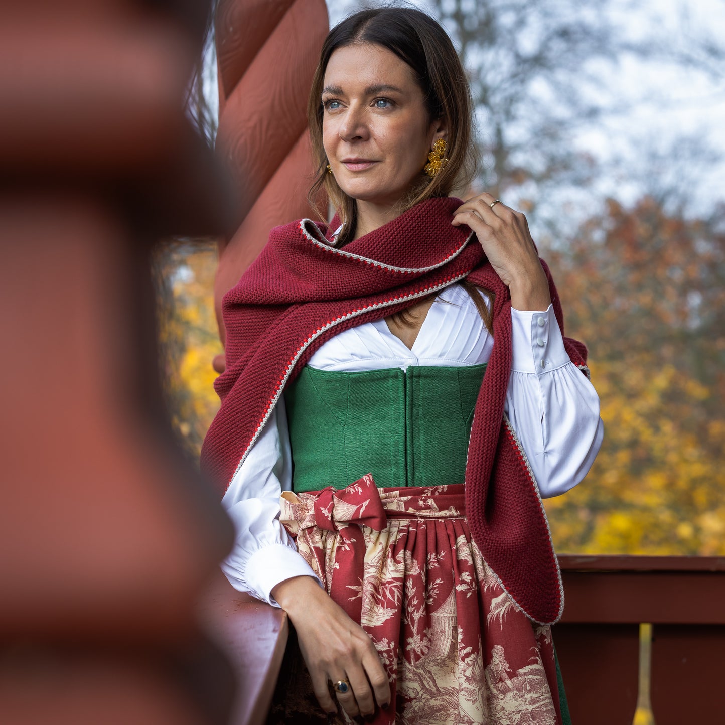 Baumwoll-Dirndlschürze Sarah in Burgund