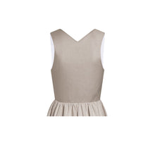 Laden Sie das Bild in den Galerie-Viewer, Klassisches und schlichtes Dirndl in Beige
