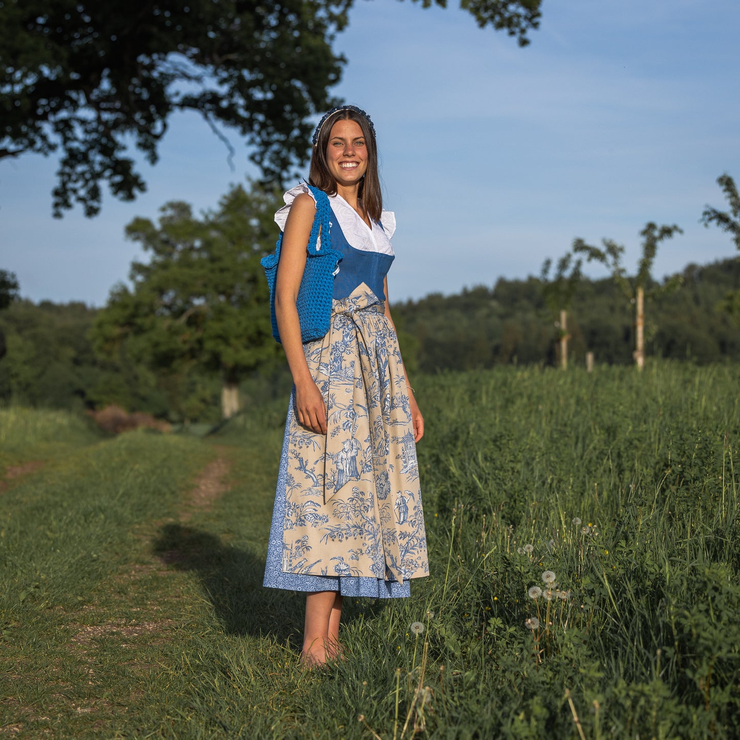 Baumwoll-Dirndlschürze "Louise Bleu"
