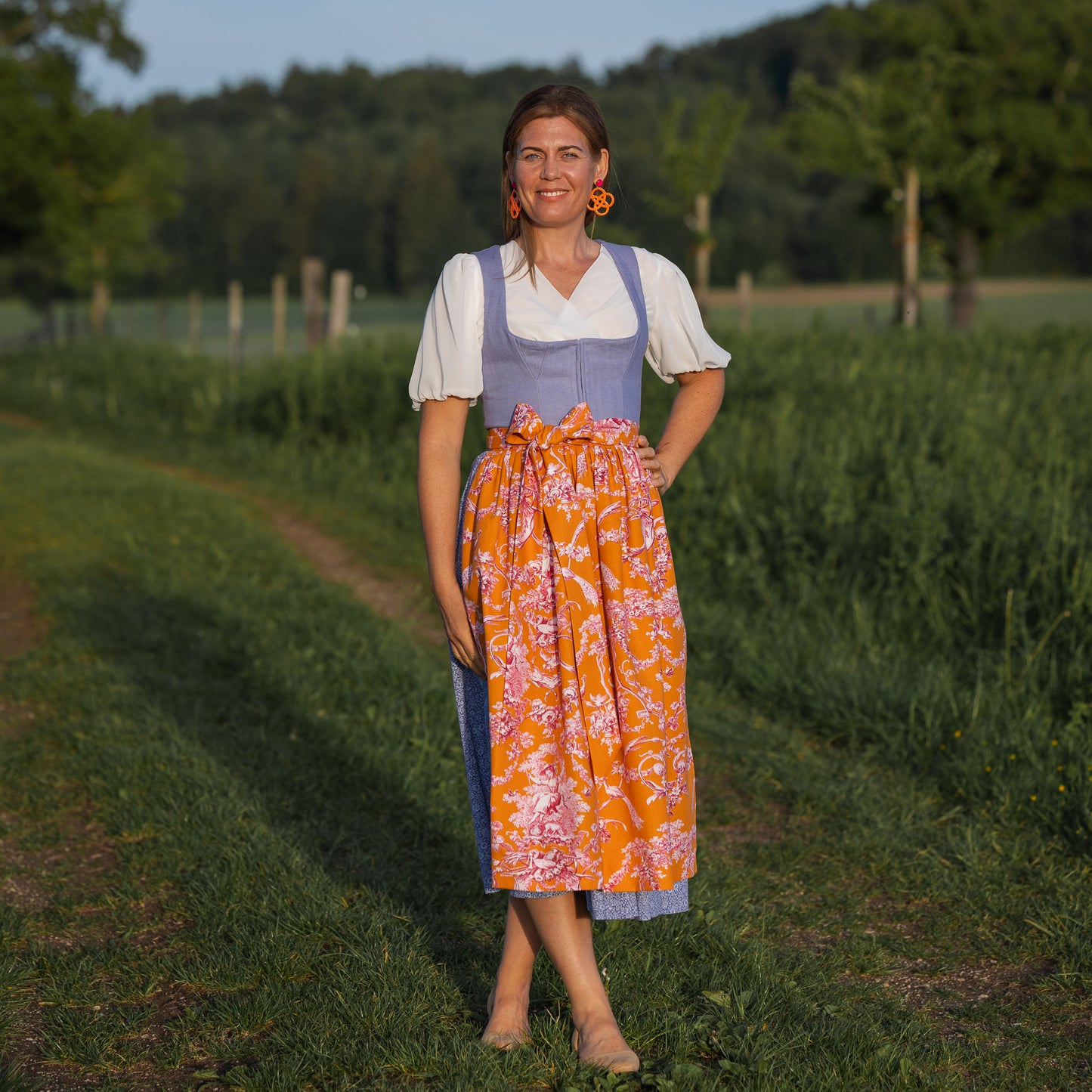 Midi Dirndl Josefine in Flieder
