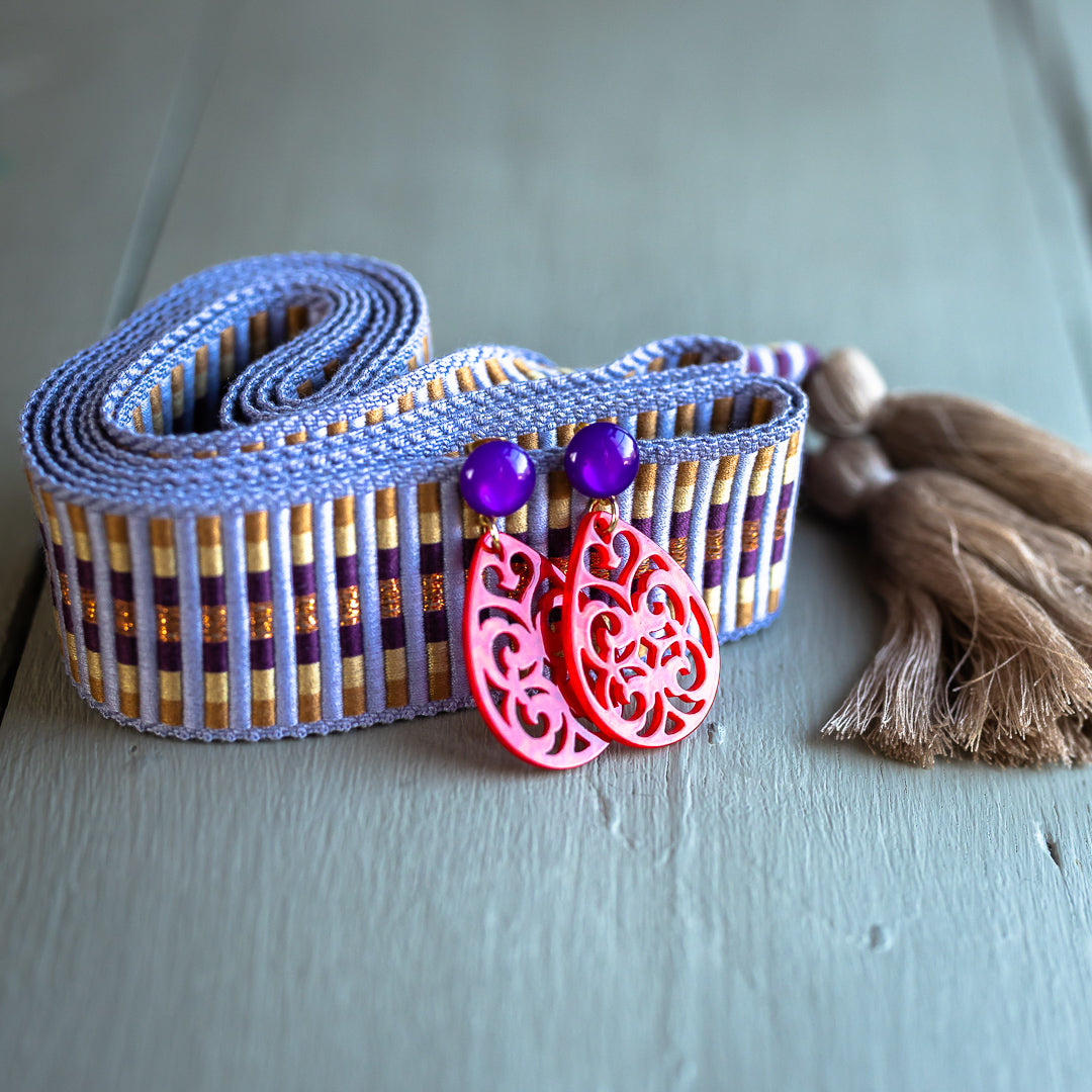 Annabelle Statement Ohrringe und LaceBelt