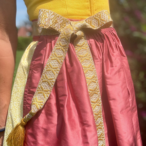 Gelbes Dirndl   Seidenschürze und Dirndl Belt Gürtel