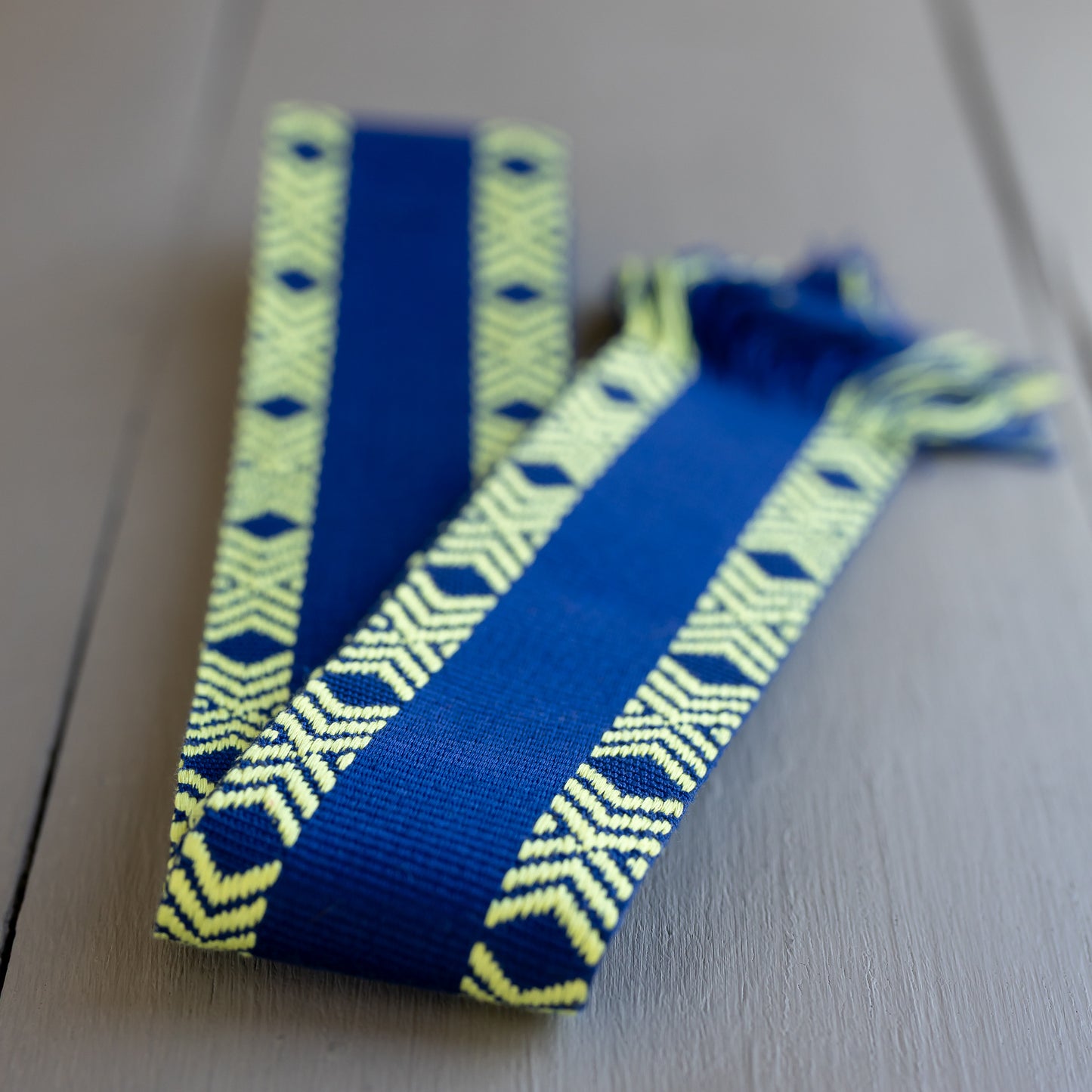 Fringed Belt - Breit -Blau/ Gelb von Lace