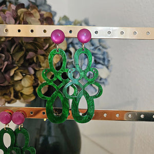 Louisa - Ornament-Ohrringe in Smaragd-Grün und Peony Pink