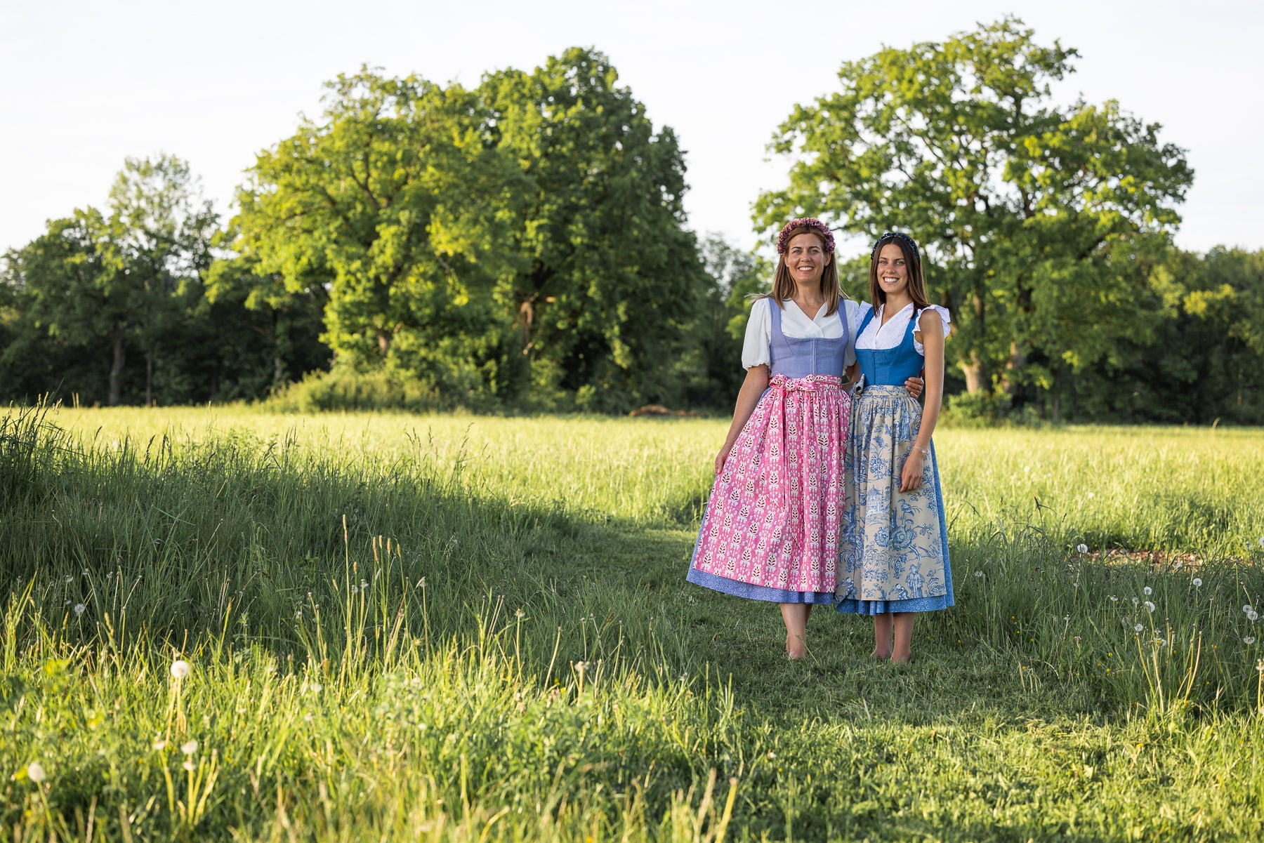 MIX AND MATCH DIRNDL UND DIRNDLSCHÜRZEN