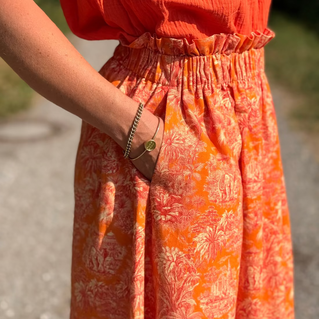 Rock Toile du Jouy mit Taschen