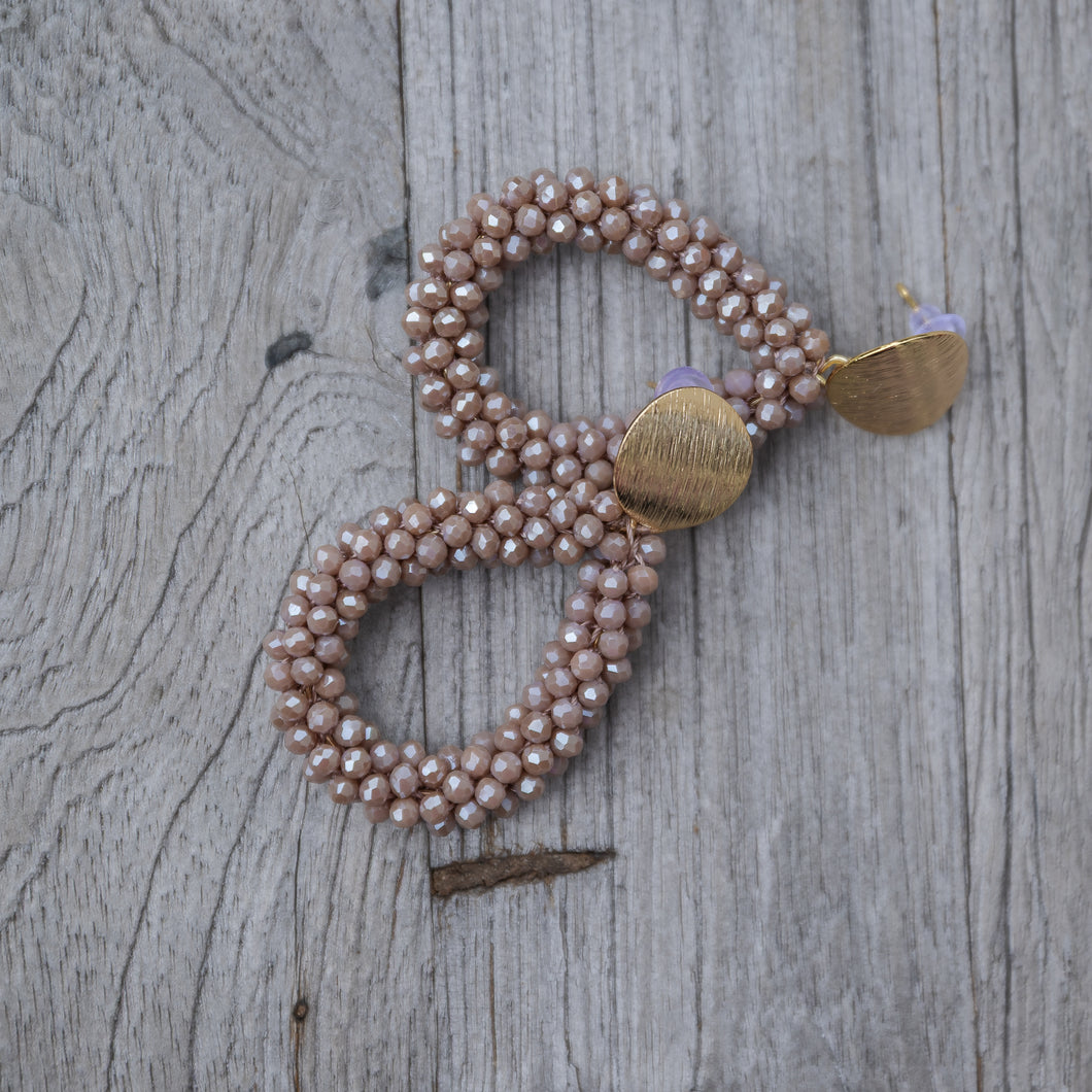 Statement Tropfen Ohrringe in Taupe