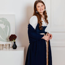 Laden Sie das Bild in den Galerie-Viewer, Cashmere Schal Dunkelblau
